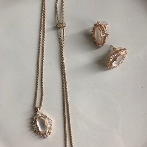 Kendra Scott rose gold earring and necklace set